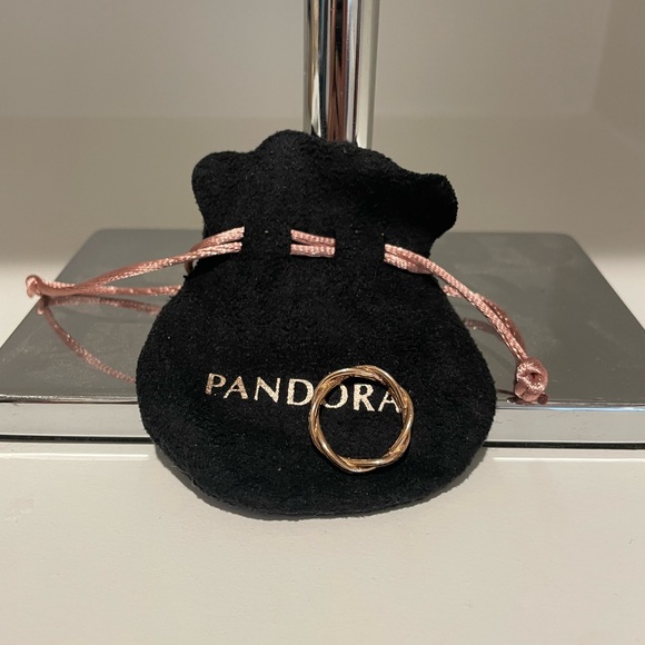 Pandora Sparkling Twisted Lines Ring Rose Gold - Picture 5 of 6